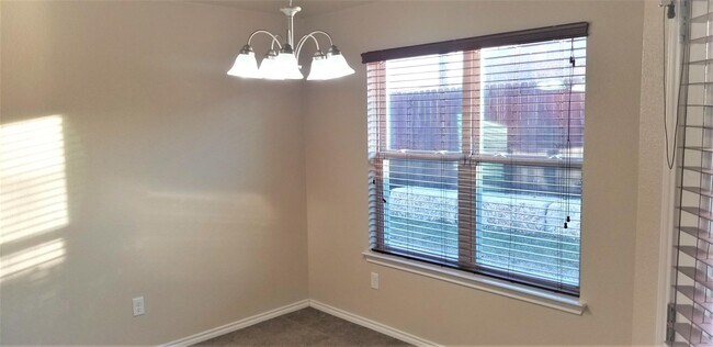 Photo - 2709 Curtis Dr