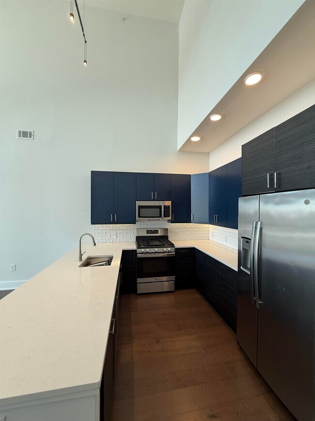 Photo - 260 Ave E Unit 615