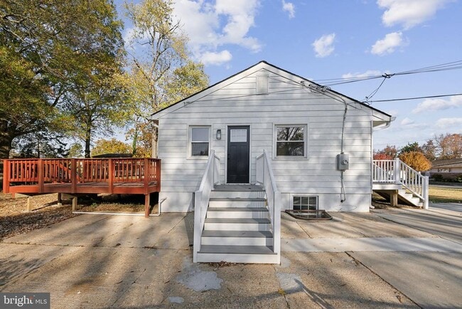 Photo - 2414 Phillips Dr