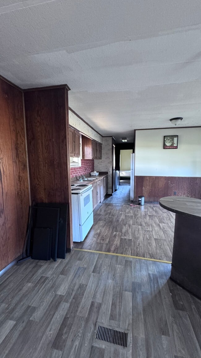 Photo - 17330 NE 60th St