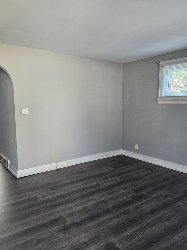 Building Photo - 5430 Hodiamont Ave Rental