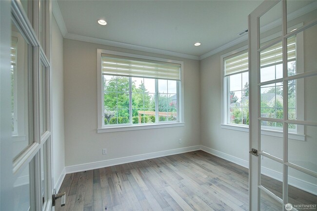 Photo - 5Bd/4Ba Bellevue House