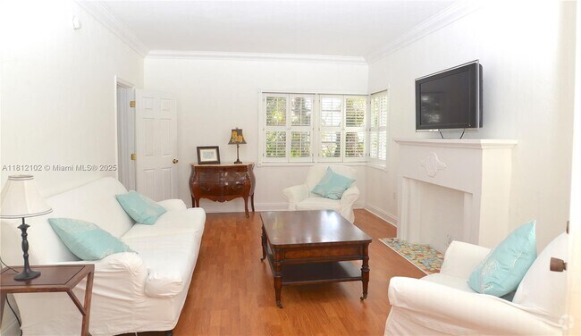Building Photo - 1341 Meridian Ave Unit 206 Rental