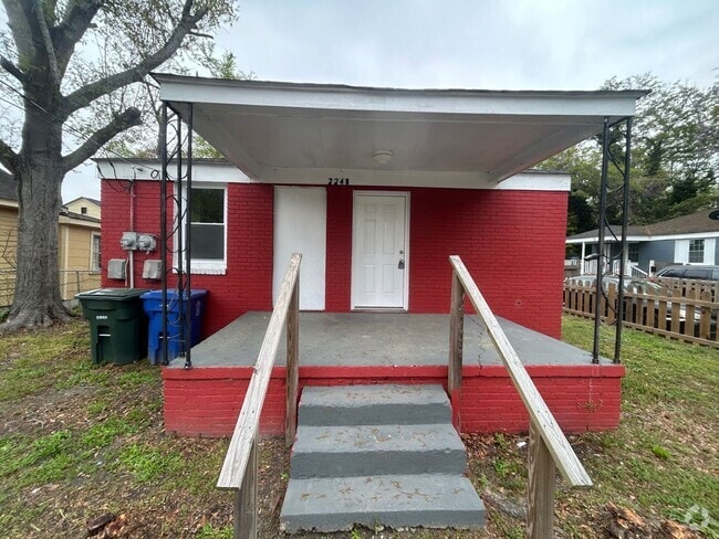 Building Photo - 2248 Ervin St Rental