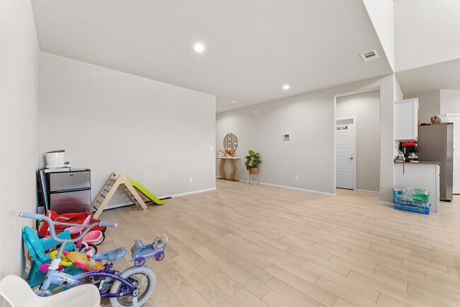 Photo - 7118 Adenium Rd