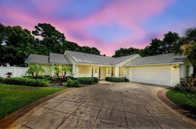 Photo - 17982 Tidewater Cir