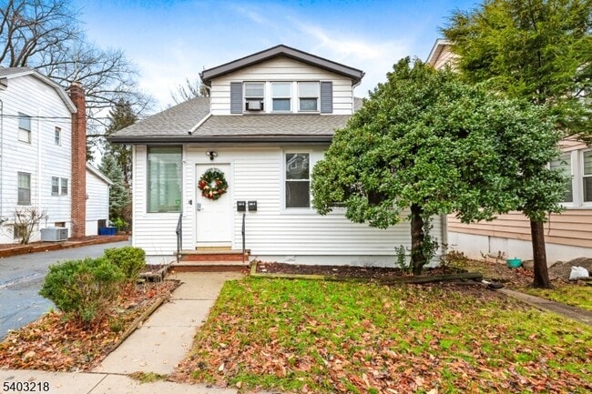 Building Photo - 26 Van Ness Terrace