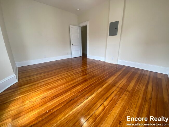 Photo - 1375 Commonwealth Ave Unit 7