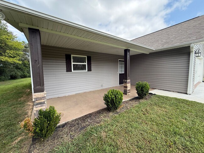 Photo - 845 Alley Dr