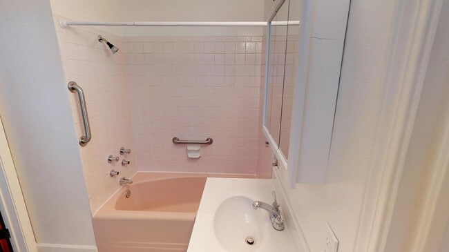 Photo - 1023 Magnolia St