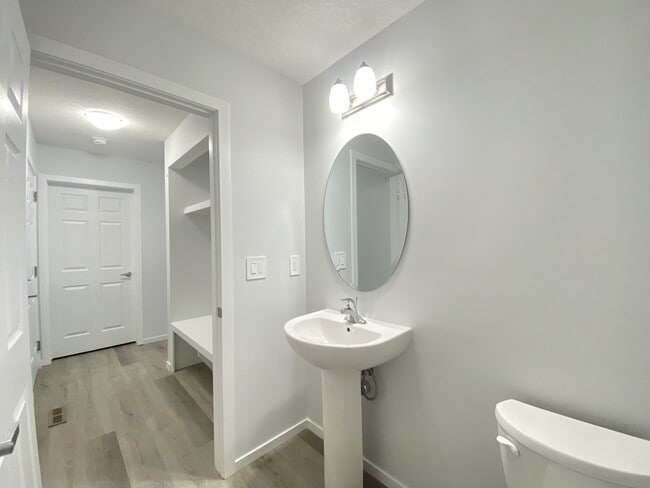 Photo - 1417-1148 148 Ave NW