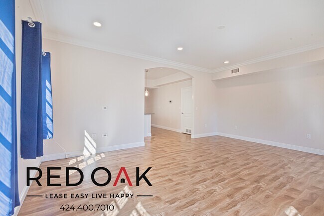 Photo - ~2 Weeks FREE~ Gorgeous Two Bedroom with S... Unit 2