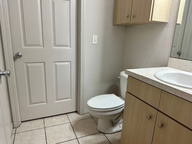 Photo - Spacious End-Unit Townhome Under Market Value – Freshly Updated & Prime Plant City Location