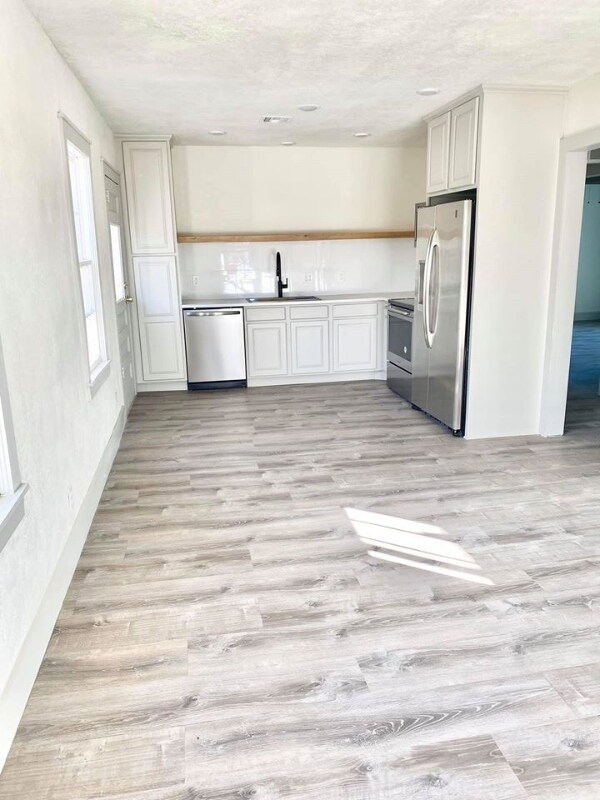 Photo - 805 N Broadway St Unidad A