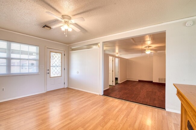 Photo - 924 NW 14th St