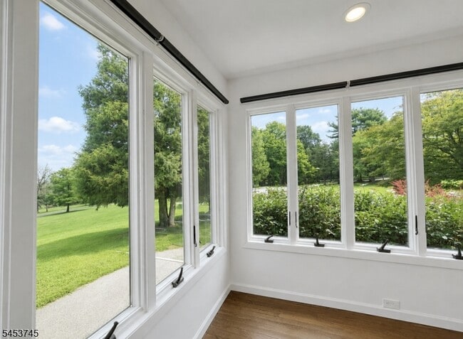 Photo - 644 Montgomery Rd