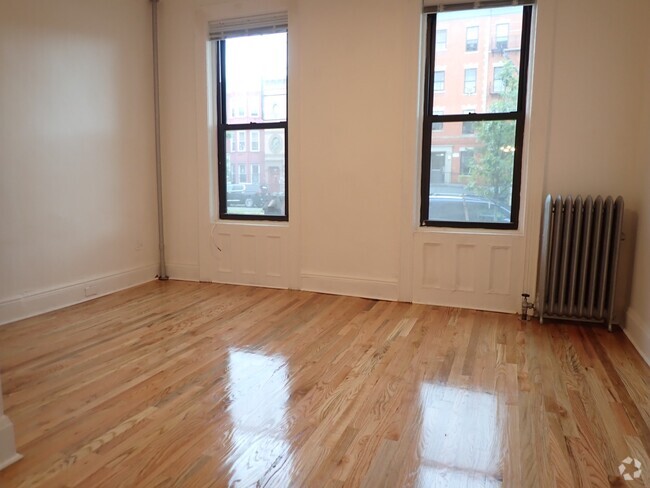 Building Photo - 1559 Eastern Pkwy Rental