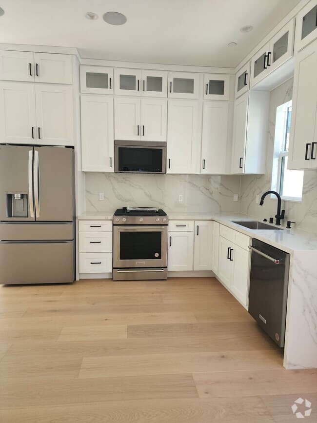 Building Photo - 6936 Jellico Ave Rental