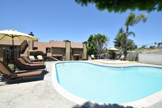 Tangerine Cove Village - Tangerine Cove Village Apartments