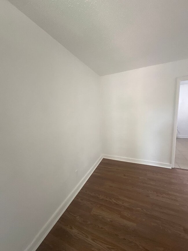 Photo - 1344-1346 Hyde Pk Blvd Unit 1344