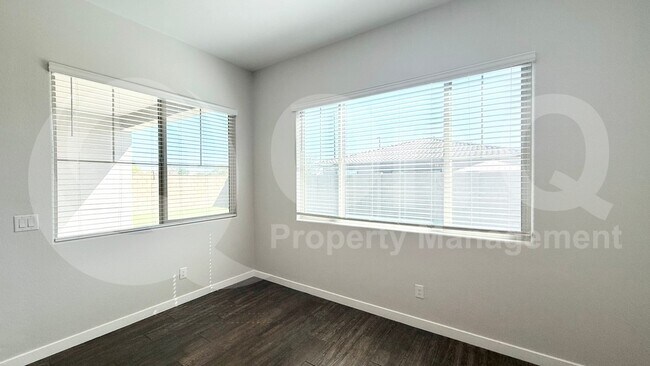 Photo - 261 E Virgo Pl