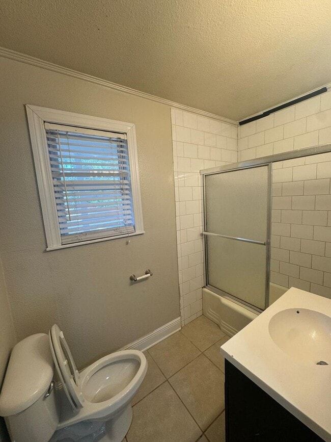 Photo - 1807 Jackson Bluff Rd Unit 1807 Jackson Bluff Road-1