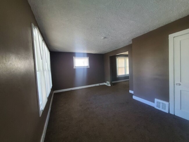 Photo - Charming 3-Bedroom Single-Family in Cleveland – Spacious, Comfortable & Move-In Ready!