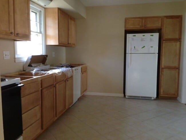 Photo - 2303 Glenoak Dr