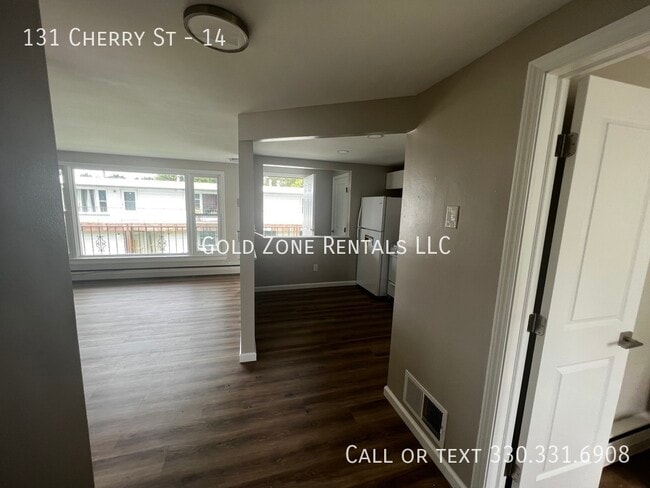 Photo - 131 Cherry St Unidad 14