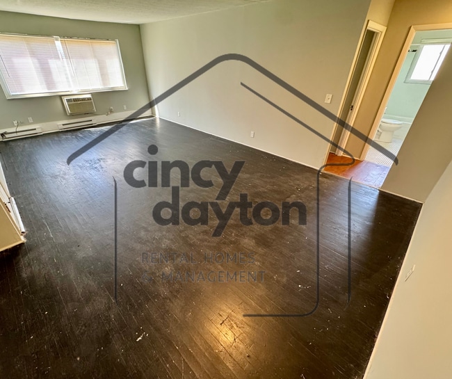 Photo - 6118 Stover Ave