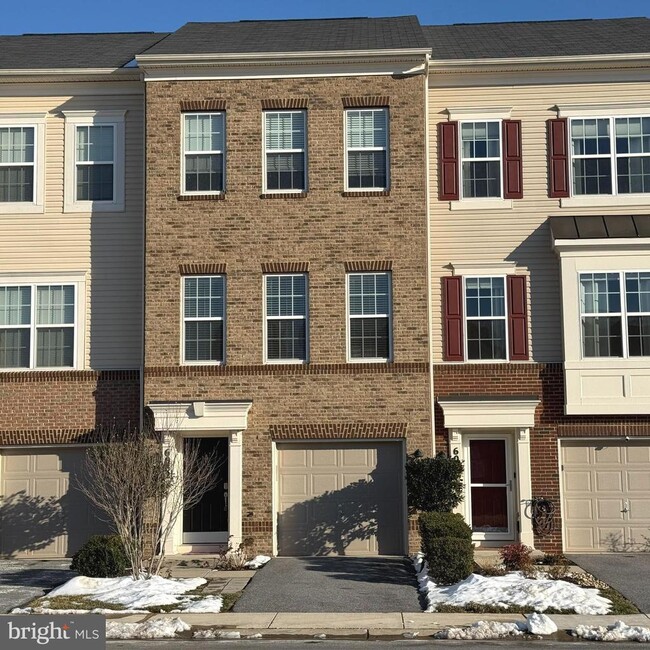 Photo - 6082 Forum Sq Townhome