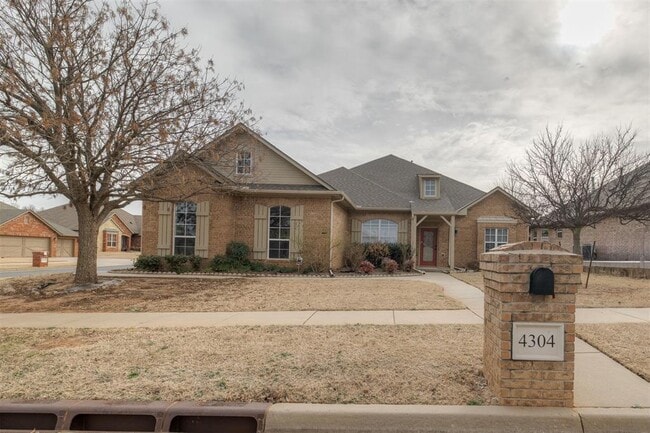 Building Photo - 4304 NW 164th Terrace