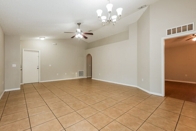 Photo - 6422 Tabogi Trail