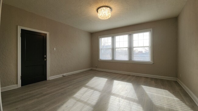 Photo - 7507 Oxford Dr Unit 3