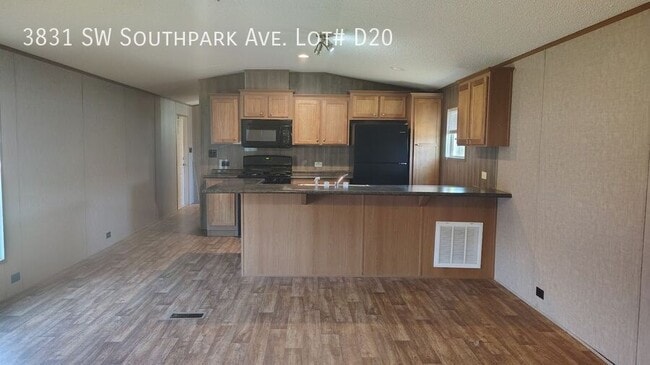 Photo - 3831 SW South Park Ave