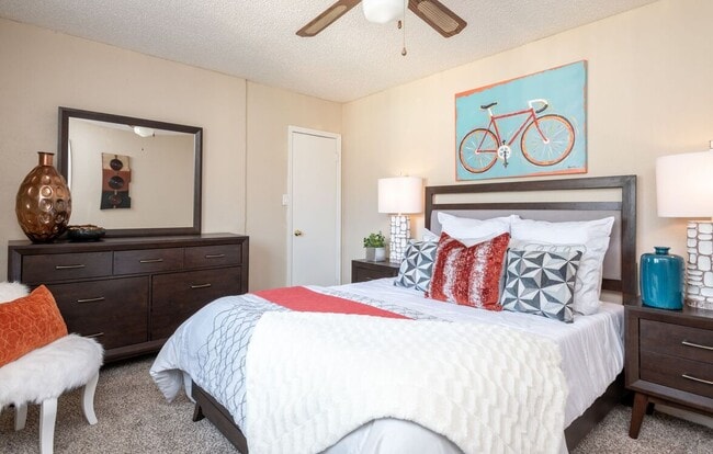 Valley Creek Apartments