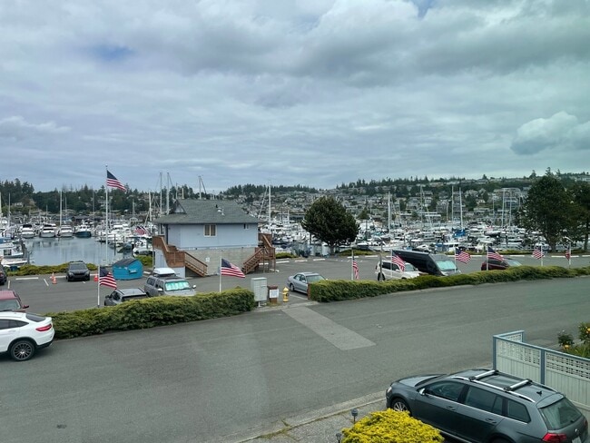 Photo - 2305 Skyline Way