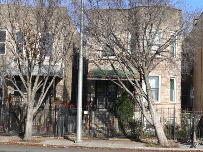 Building Photo - 3408 W Chicago Ave Unit 1