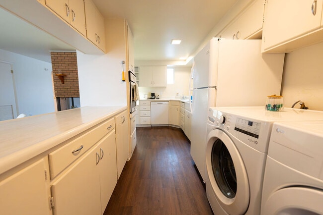 Photo - 206 N Wall Ave