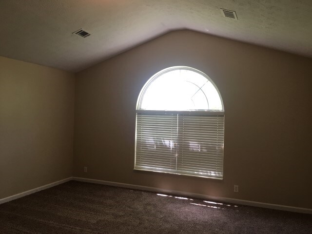 Photo - 2120 Loudenslager Dr