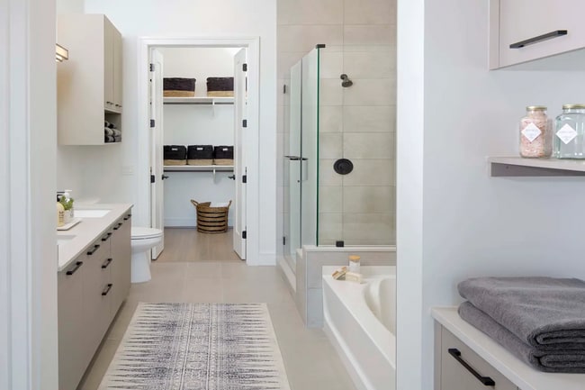 Photo - Downtown Studio with Rooftop Pool — Now $1... Unit CNDN
