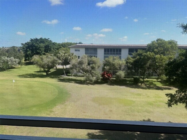 Building Photo - 3405 Bimini Ln Unit D4 Rental