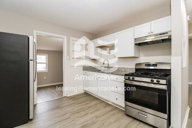 Photo - 6818 Eisele St