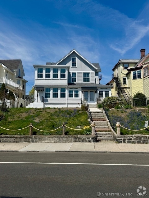 Building Photo - 37 Seaview Ave Unit 1 Rental