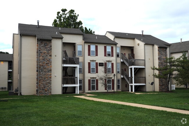 Village of Canterbury - Village of Canterbury Apartment Homes