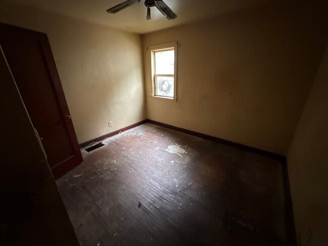 Photo - 1923 N Church St