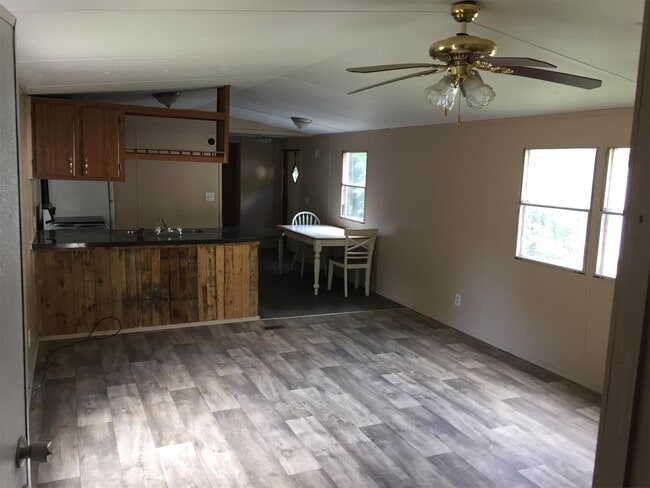 Building Photo - 30 Volewood Ln