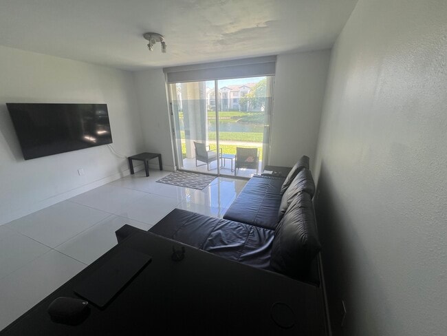 Building Photo - 4520 NW 107th Ave Unit 102 Rental