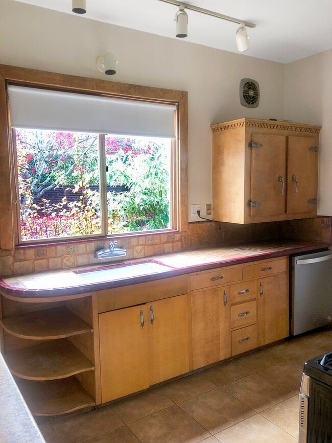 Photo - Historic North Slope Charm with Sweeping Sound Views — 4BR/1.5BA Unidad A