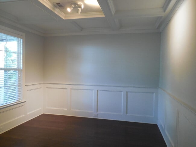 Photo - 812 Herrington Dr